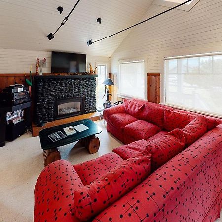 Wecoma Creekside Villa Lincoln City Buitenkant foto